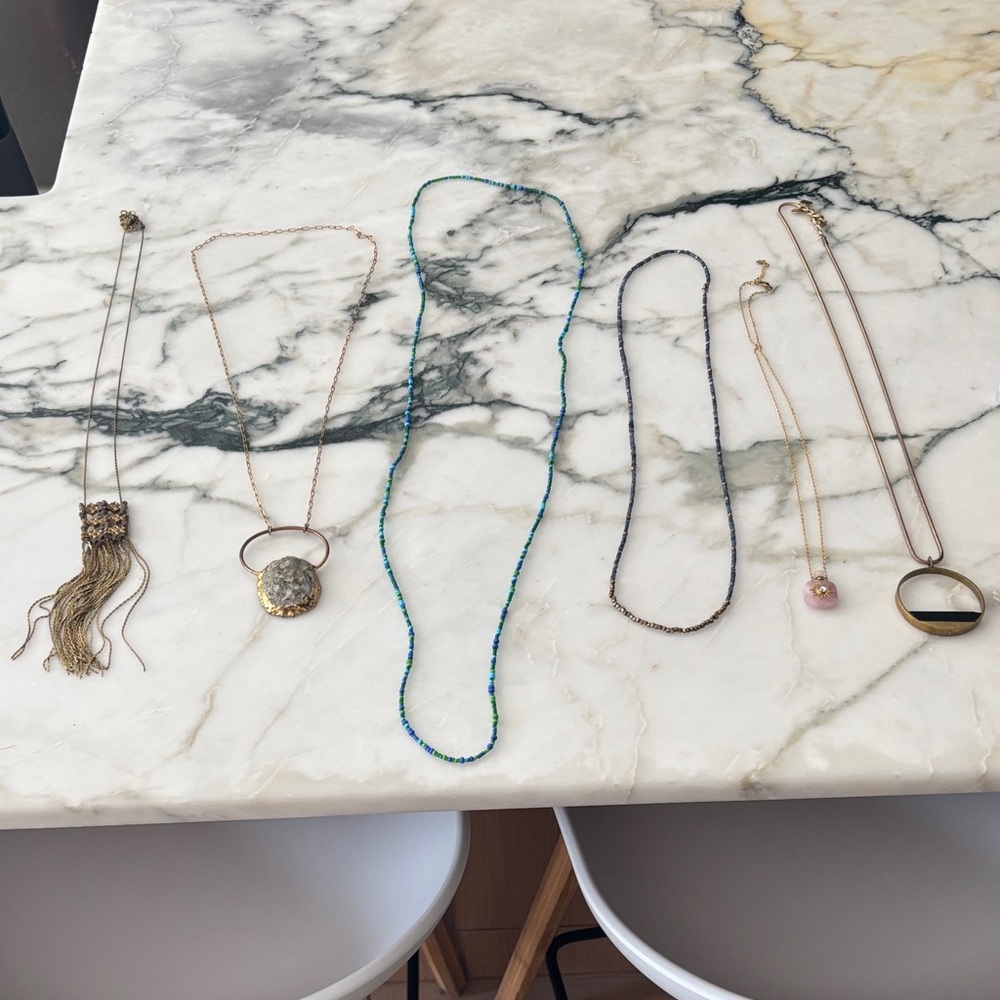 Elegant Gold and Silver Pendant Necklace